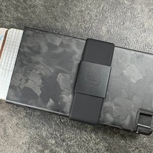 Ekster forged carbon fiber wallet